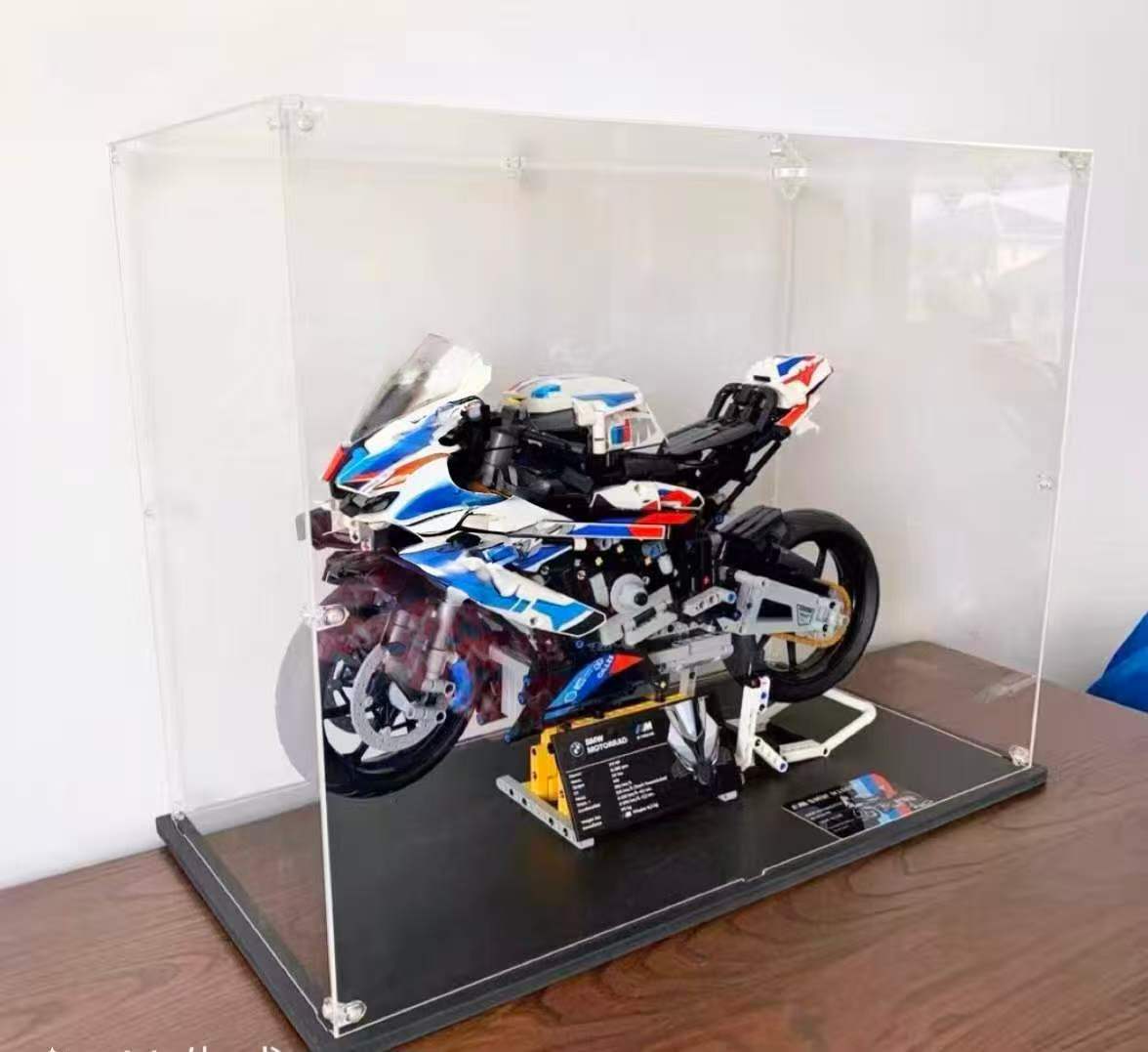 Classic Series | Display Case for LEGO® Technic™ 42130 BMW M 1000 RR / 42159 Yamaha MT-10 SP / 42202 - 50x25x40cm (19.7" x 9.8" x 15.7")