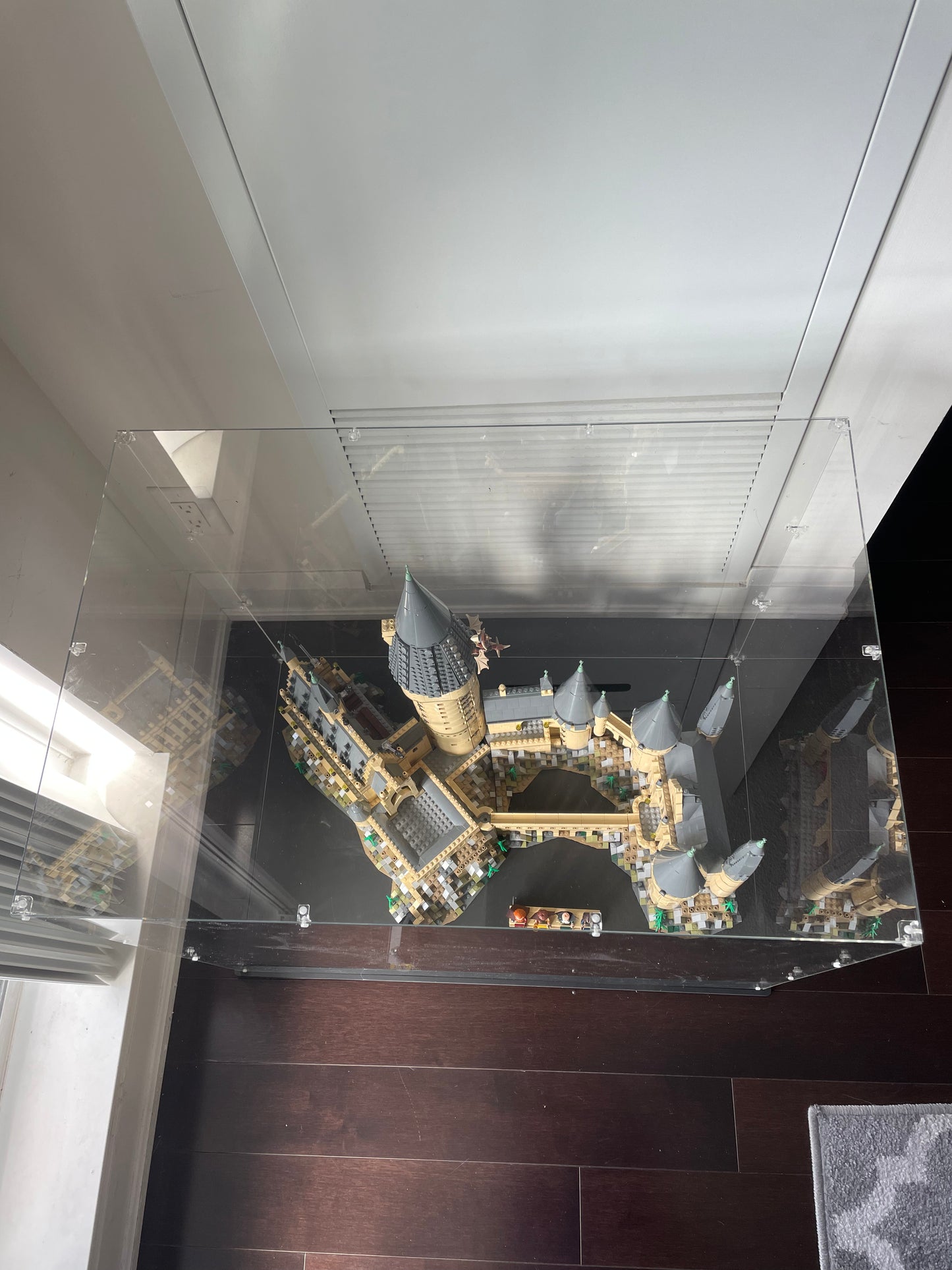 Classic Series | Display Case for LEGO Hogwarts Castle 71043 73x48x63cm (approx. 28.7x18.9x24.8")