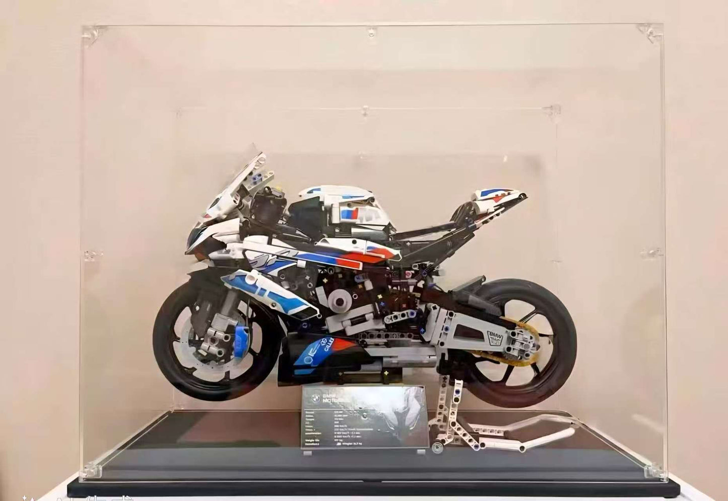 Classic Series | Display Case for LEGO® Technic™ 42130 BMW M 1000 RR / 42159 Yamaha MT-10 SP / 42202 - 50x25x40cm (19.7" x 9.8" x 15.7")